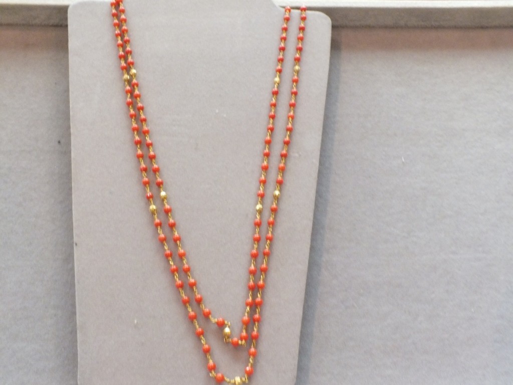 2-strand coral necklace with gold beads